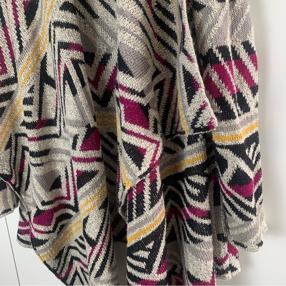 Lucky Brand Aztec Sweater - Picture 4 of 8